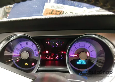 2010 Ford Mustang V6 Premium from USA, damaged, VIN 1ZVBP8AN4A5175978